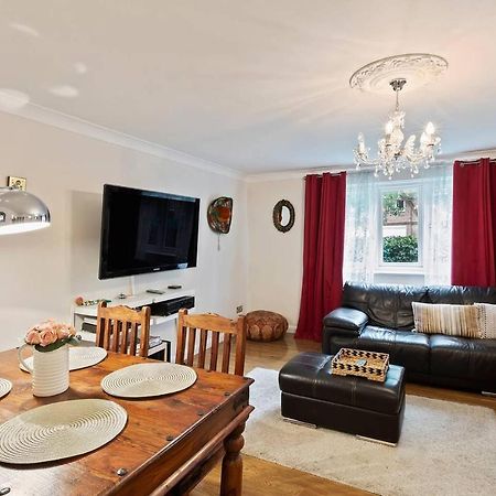 Beautiful And Cosy 2 Bedroom Flat Londen Buitenkant foto