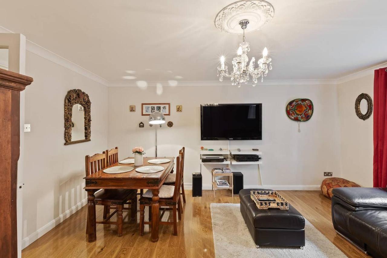Beautiful And Cosy 2 Bedroom Flat Londen Buitenkant foto