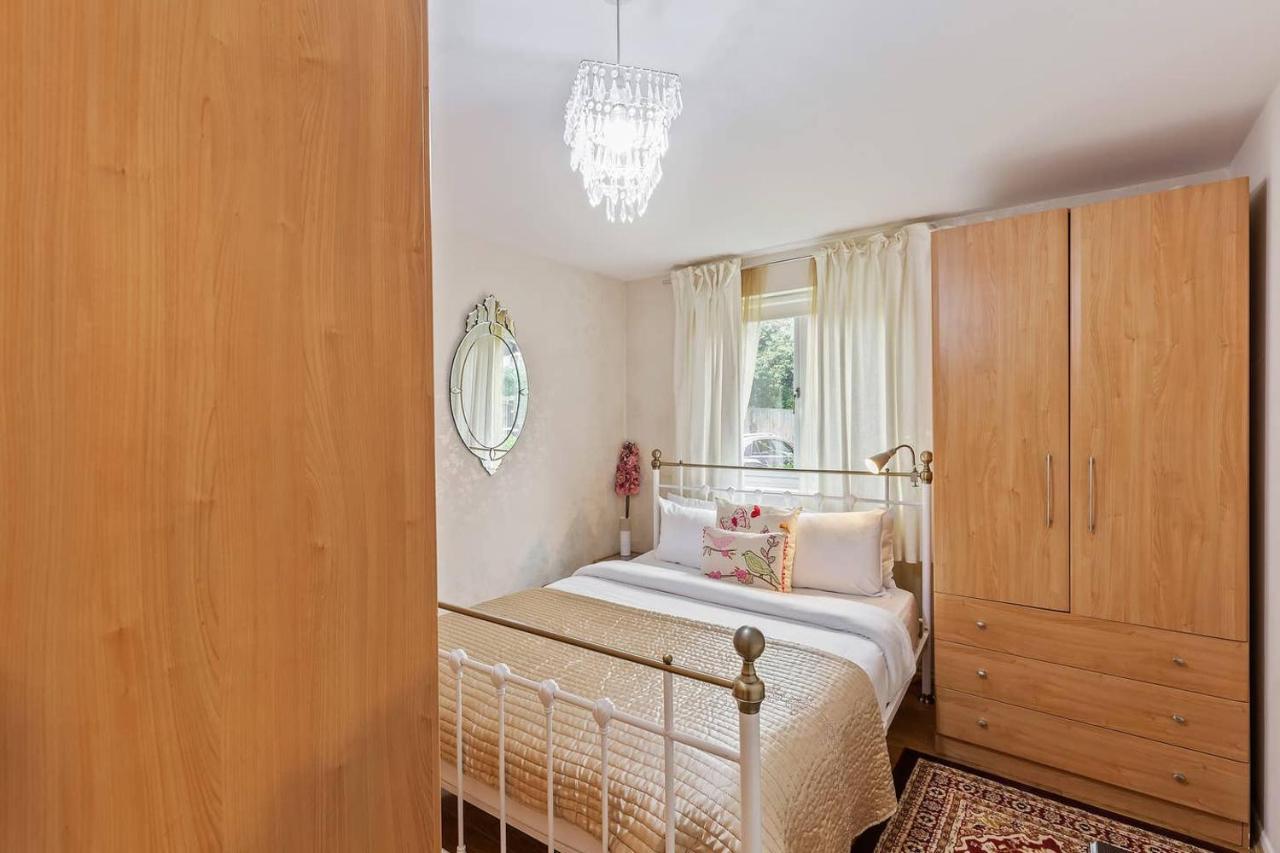 Beautiful And Cosy 2 Bedroom Flat Londen Buitenkant foto