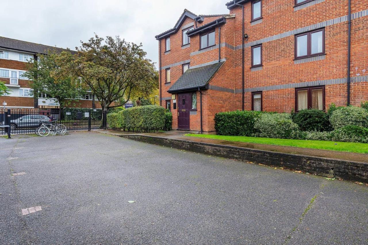 Beautiful And Cosy 2 Bedroom Flat Londen Buitenkant foto